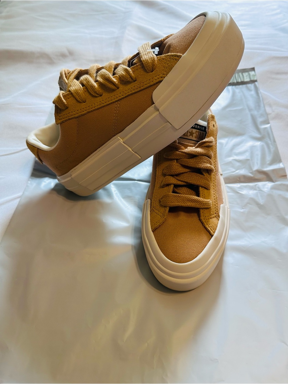 Adults Converse All Star Chuck Taylor Cruise Sneakers.